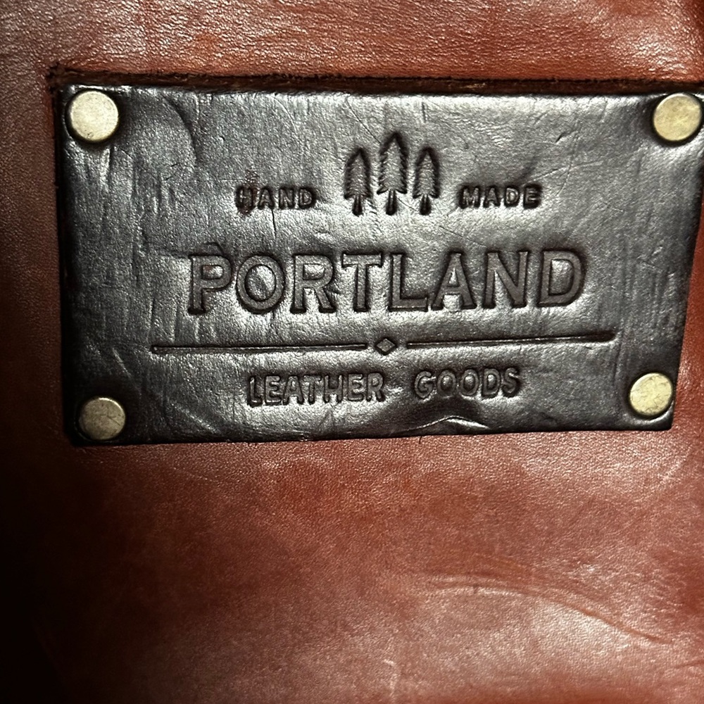 Portland Leather Honey Large Tote Bag - Picture 9 of 12
